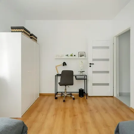 Prázdninový dům Spacious House With Balcony Ideal For Families By Renters