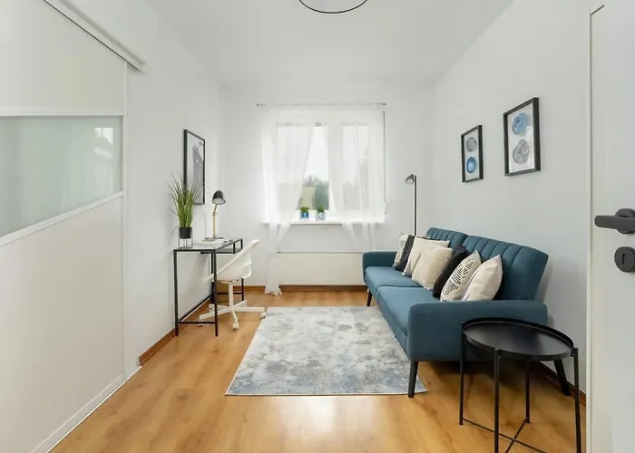 Spacious House With Balcony Ideal For Families By Renters Poznaň